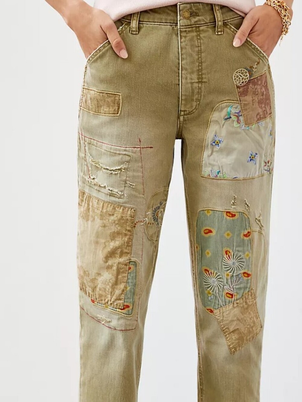 Pilcro The Wanderer Barrel Jeans With Patch Detail..Size 30 - Picture 2 of 5